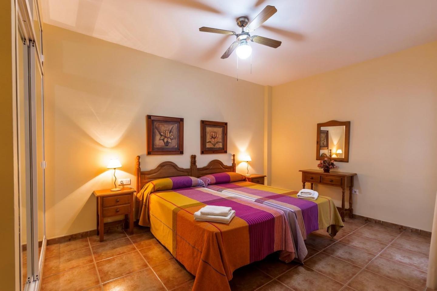 Apartamentos La Casa Del Barrio Maro Dış mekan fotoğraf
