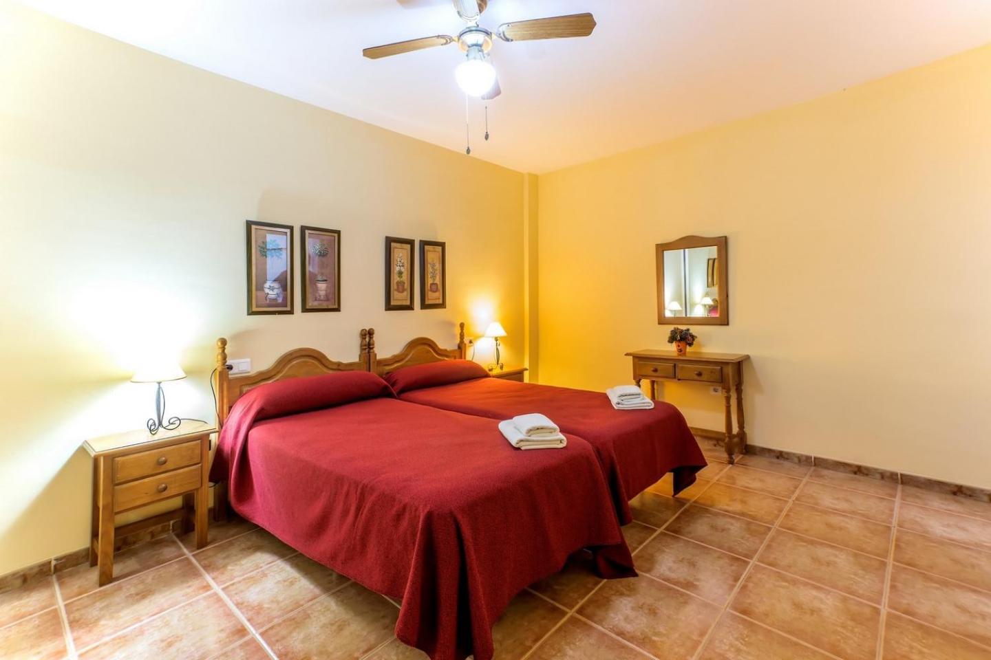 Apartamentos La Casa Del Barrio Maro Dış mekan fotoğraf